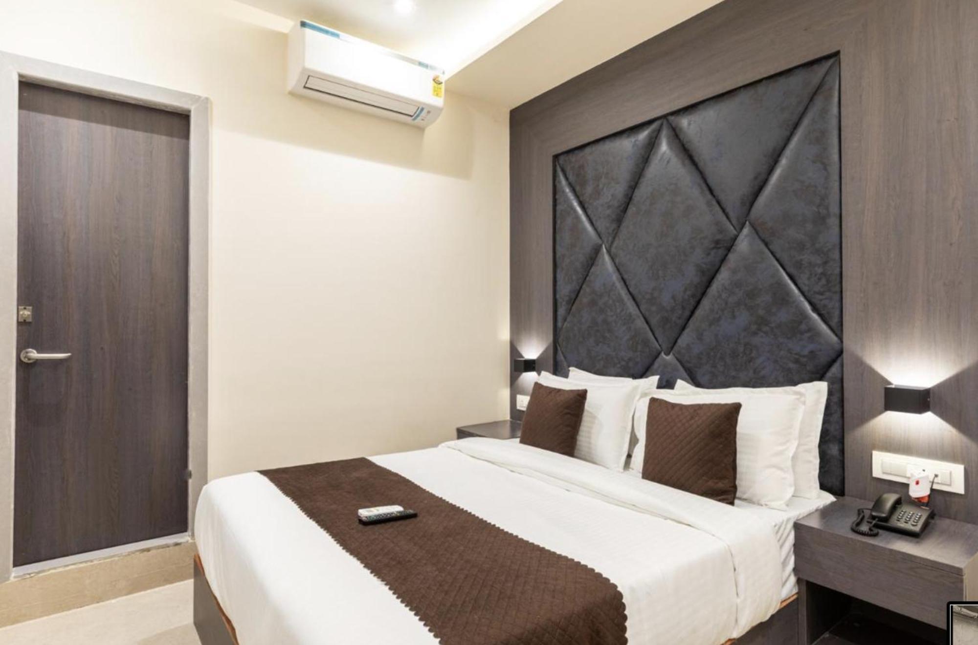 Hotel Artilla Mumbai