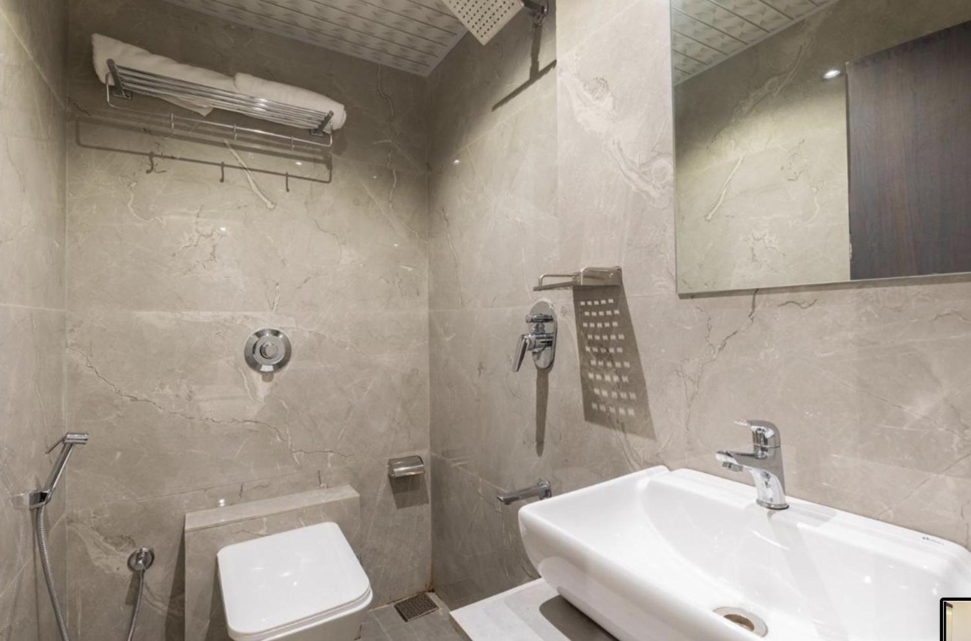 Hotel Artilla Mumbai